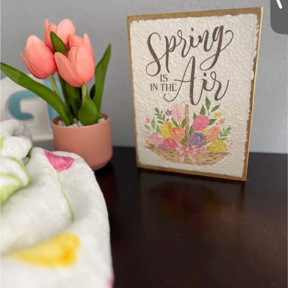 4 pc Tulip Spring Decor Bundle- Rae Dunn - Picture 4 of 5